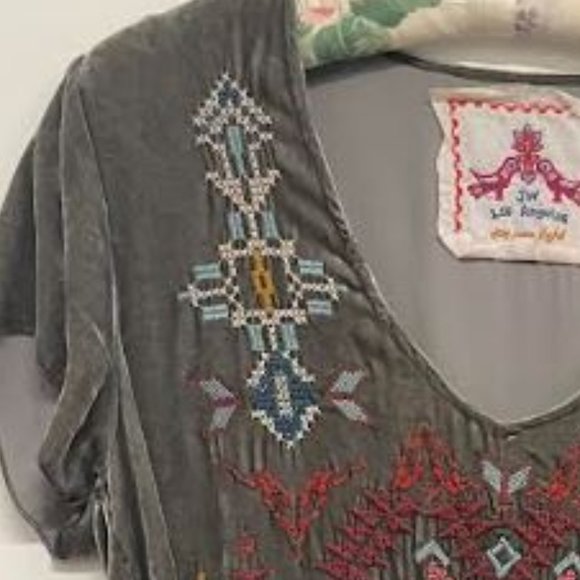 Johnny Was Clothing JWLA Embroidered Velvet Tunic Size Medium - Picture 5 of 7